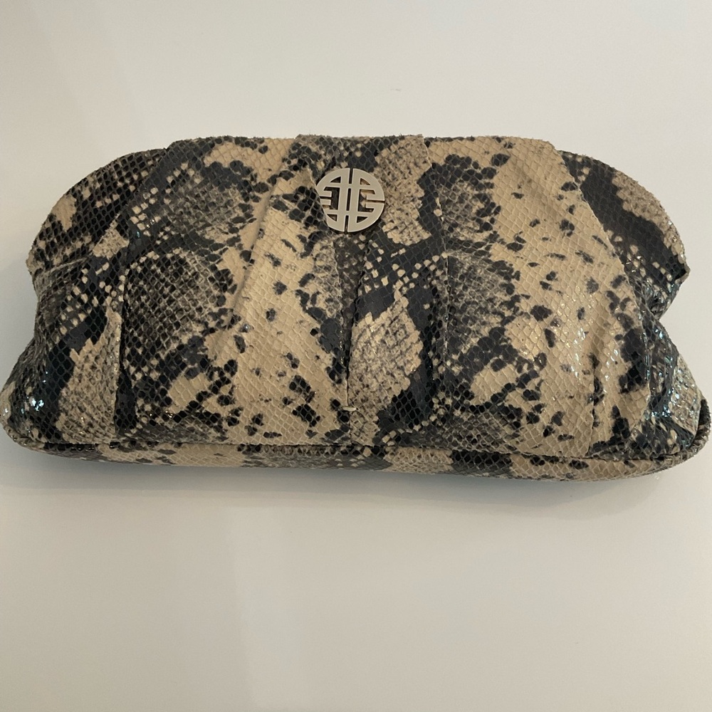 ANTONIO MELANI Black and Cream Snakeskin Clutch w/ Gold Chain Shoulder Strap